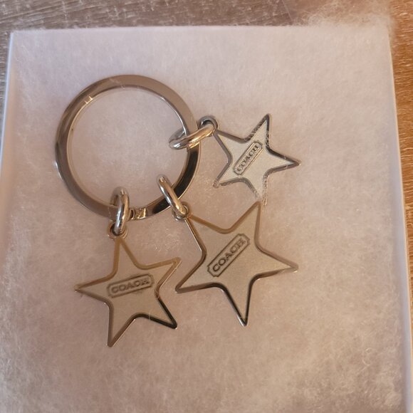 COACH - White & Silver-Toned Triple Starred Keychain (Brand New)(Gift box incl.) - Picture 4 of 4